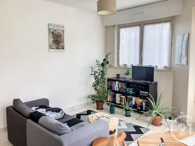 Appartement F2 à louer - 2 pièces - 41.0 m2 - AUXERRE - 89 - BOURGOGNE - Century 21 Martinot Immobilier
