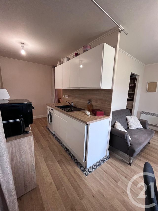 Appartement F2 à vendre - 2 pièces - 46.65 m2 - AUXERRE - 89 - BOURGOGNE - Century 21 Martinot Immobilier